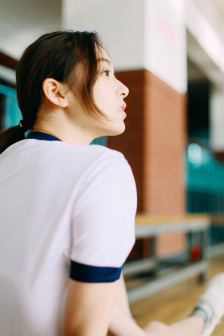 丰满的女学生在线观看